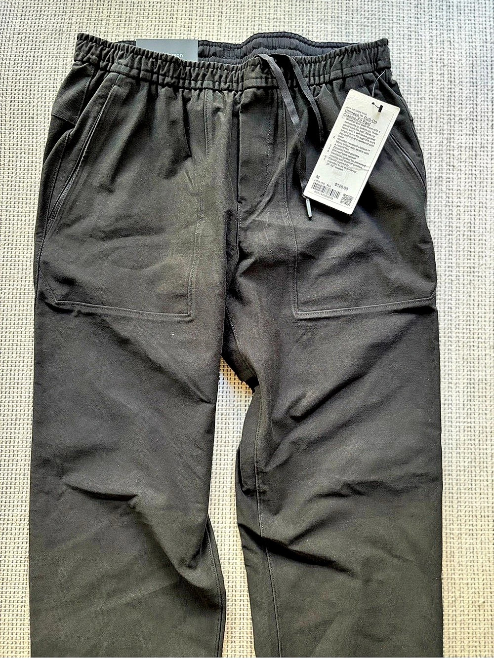 lululemon Utilitech Pull-On Classic-Fit Pant Straight-Leg Pants in Black - Picture 2 of 5